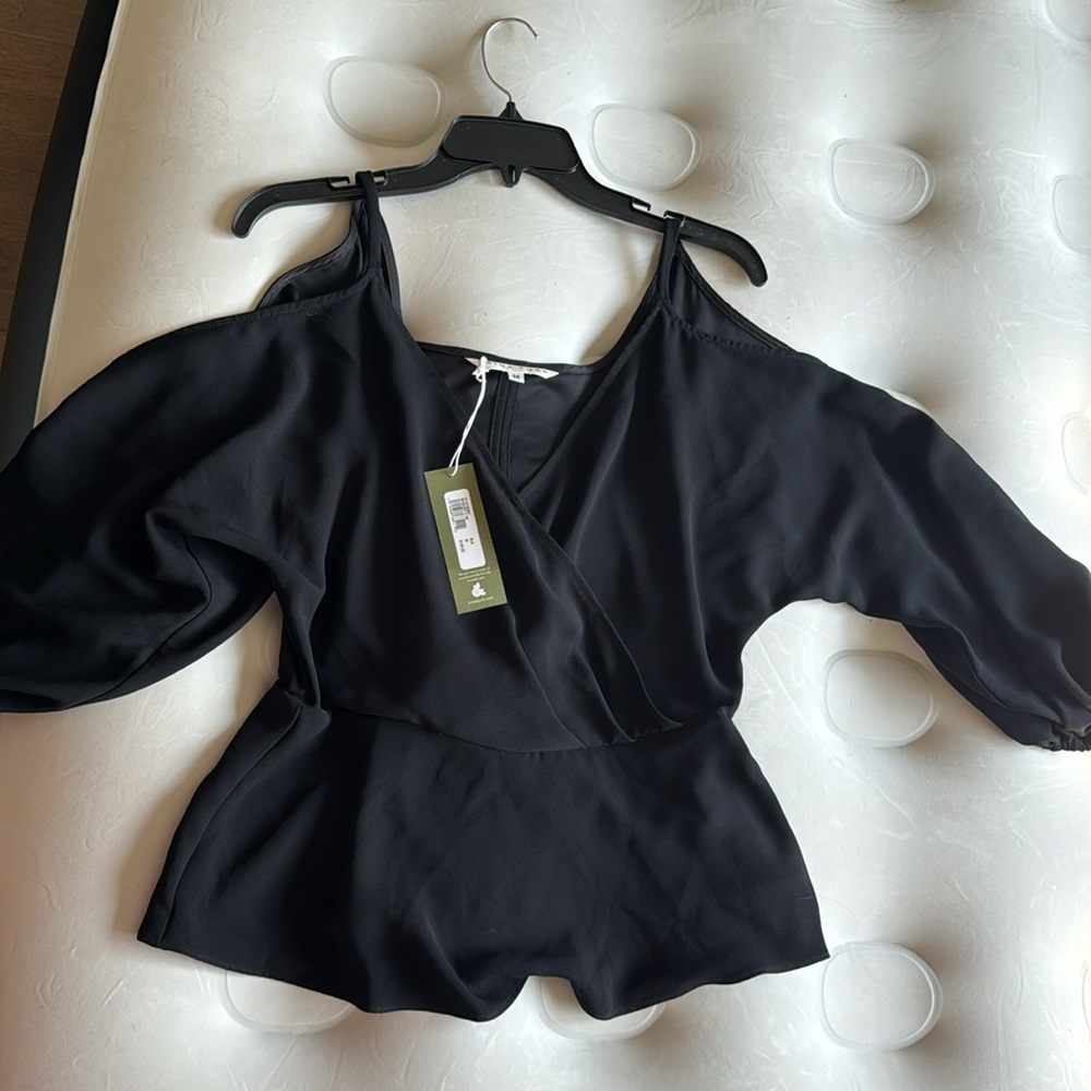 Drapey party blouse NEVER WORN - Picture 7 of 7